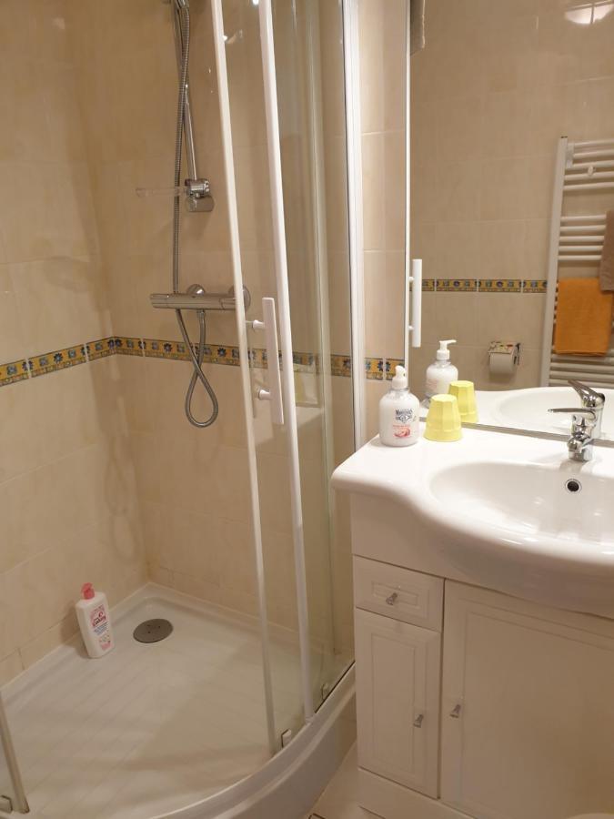 Chambres D'Hotes Kerioret Izella Kerlaz Экстерьер фото